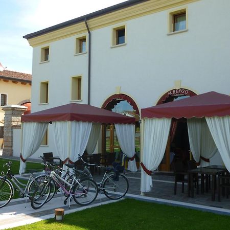 Albergo Antica Corte Marchesini Campagna Lupia ภายนอก รูปภาพ