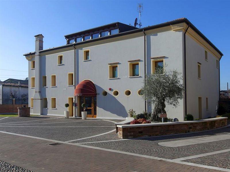 Albergo Antica Corte Marchesini Campagna Lupia ภายนอก รูปภาพ