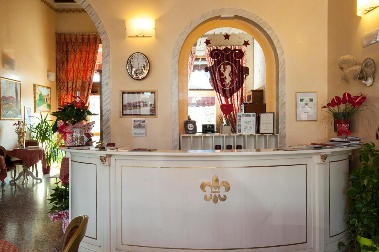 Albergo Antica Corte Marchesini Campagna Lupia ภายนอก รูปภาพ